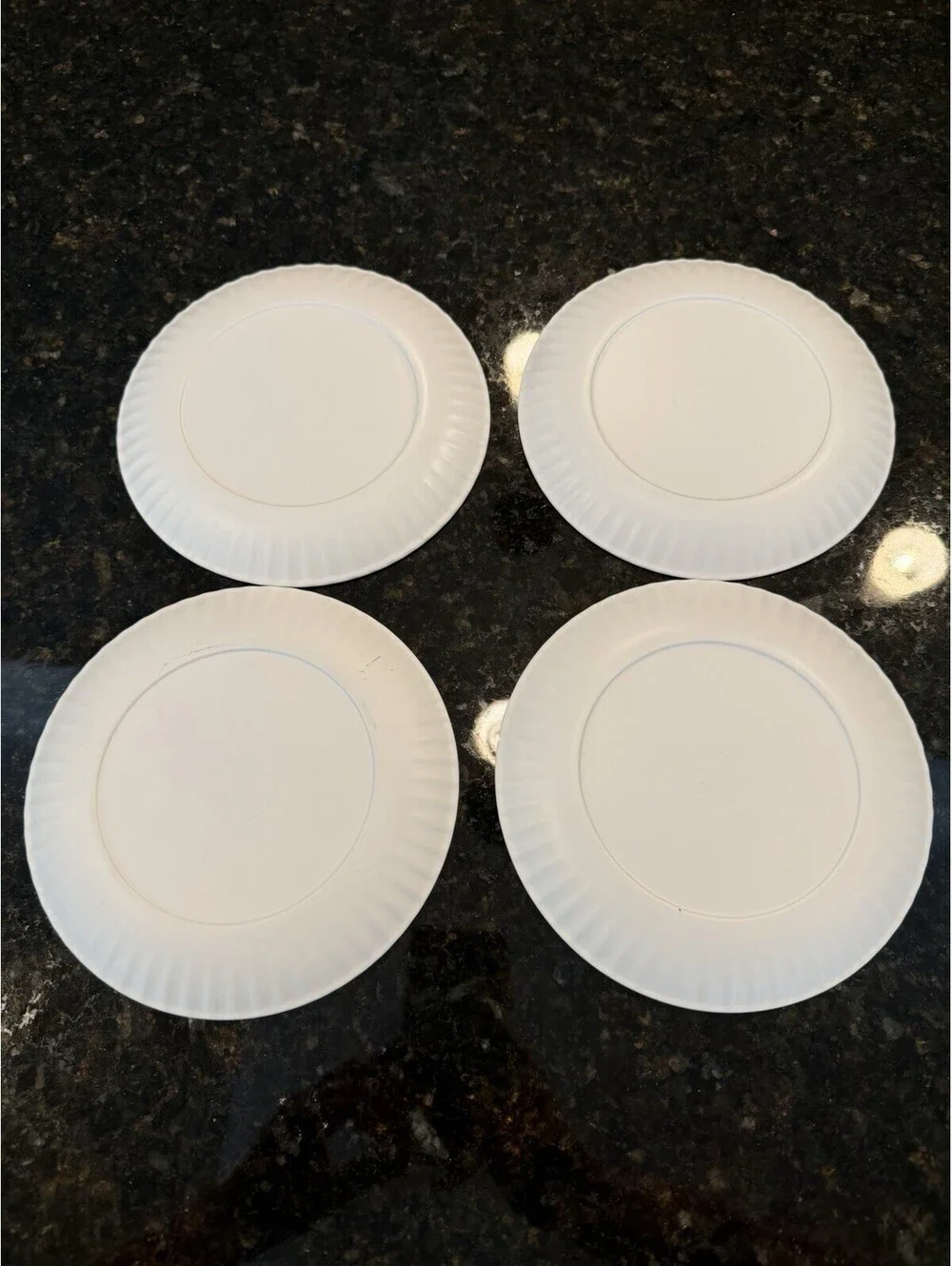 Hallmark Peanuts 75Th Anniversary Plastic Melamine Plates 7” Set Of 4